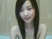 Skinny Chinese dziewczyna Fingers Herself